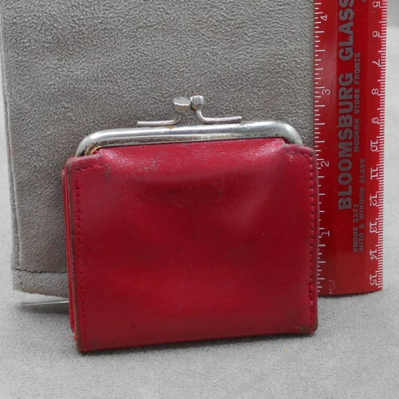 Rolf's Vintage Red Cowhide Change Purse Kiss Lock Coin Purse Wallet - Picture 3 of 9